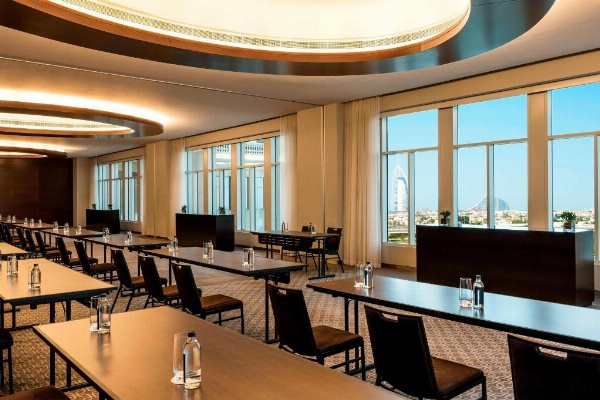 Sheraton Mall of the Emirates Hotel, Dubai image 18