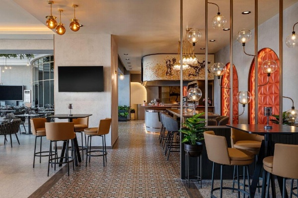 Sheraton Mall of the Emirates Hotel, Dubai image 23