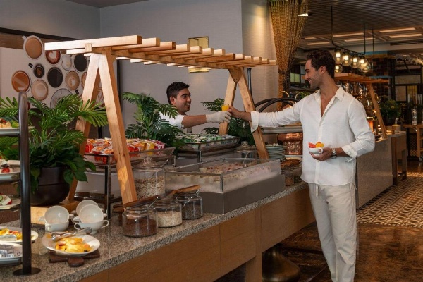 Sheraton Mall of the Emirates Hotel, Dubai image 26