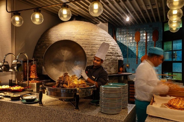 Sheraton Mall of the Emirates Hotel, Dubai image 27